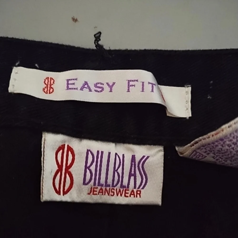 Vintage Bill Blass Easy Fit Capris Black Jeans     Classic Black Women's Jeans - Picture 3 of 6